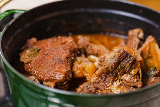 Plėšyta troškinta jautiena ir meksikietiški takai