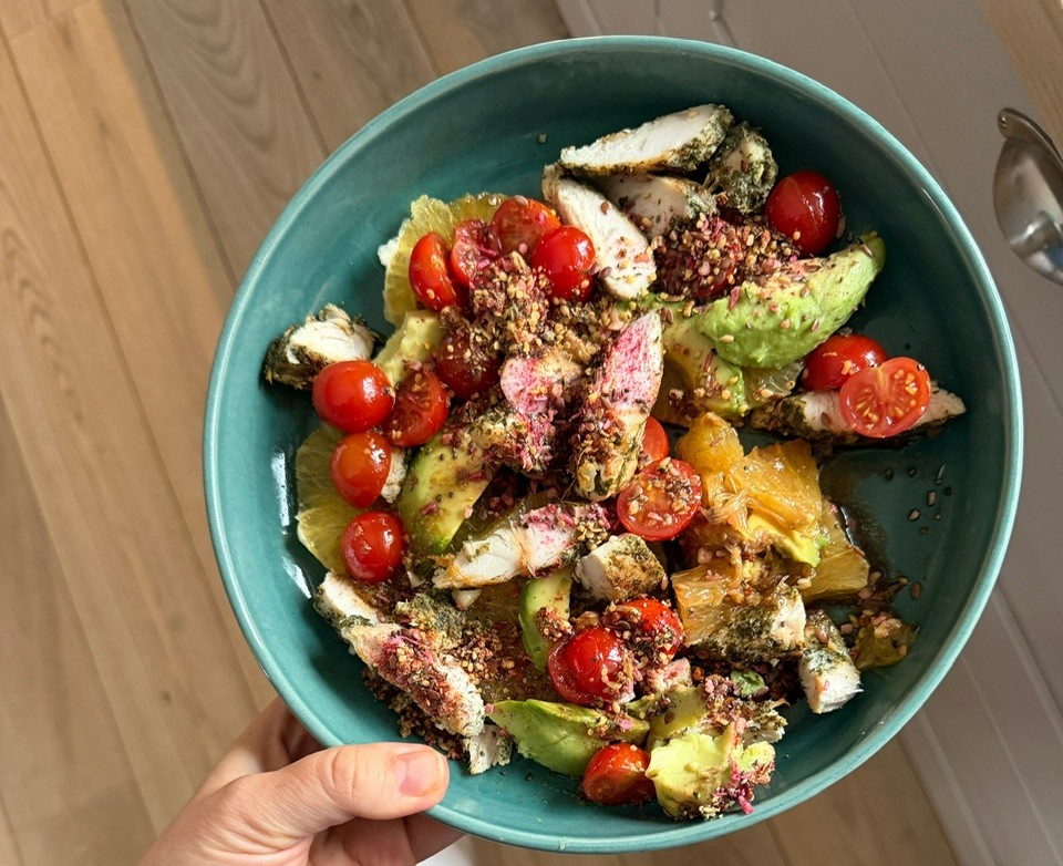 Vištienos ir apelsinų salotos